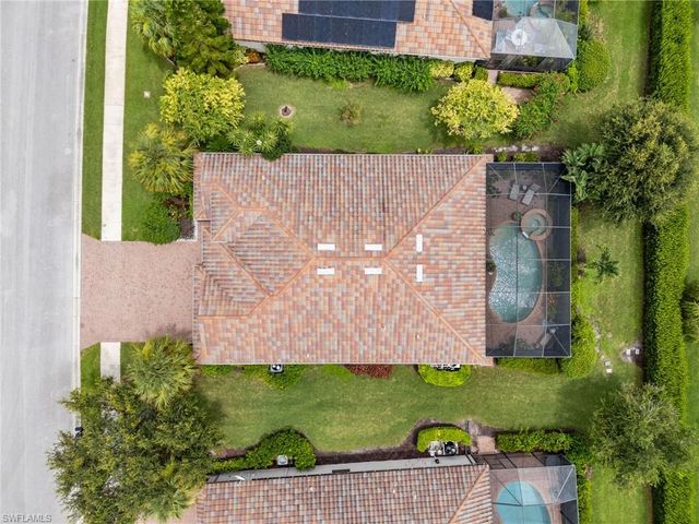 3934 Sapphire WAY, Naples, FL 34114