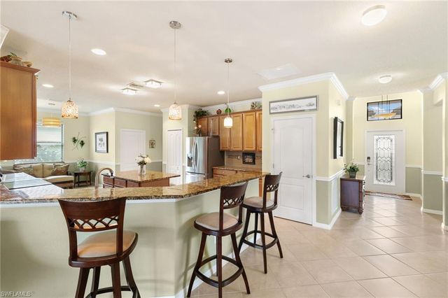 3934 Sapphire WAY, Naples, FL 34114