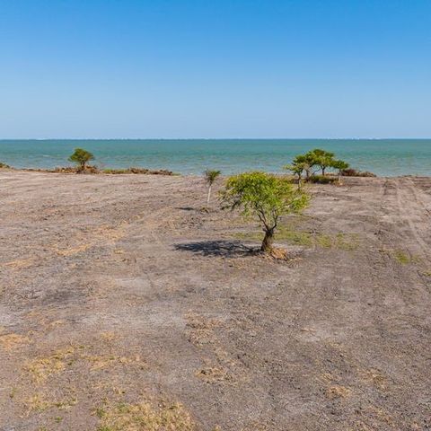 2415 First St, Bayside, TX 78340