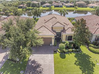 5570 57th Avenue, Vero Beach, FL 32967
