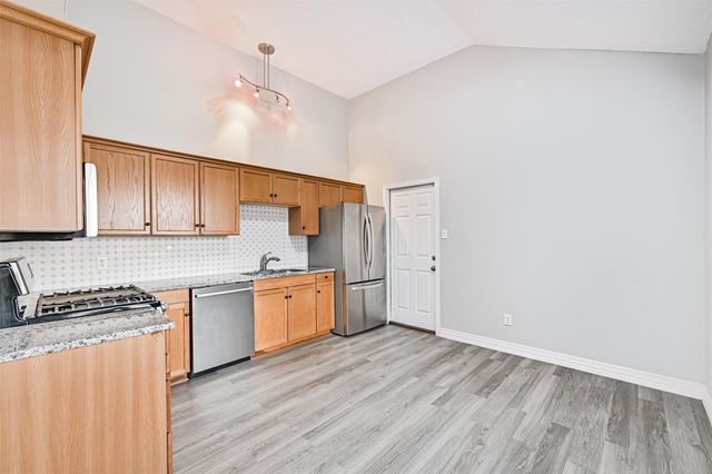 2034 Glencove Drive, Seabrook, TX 77586