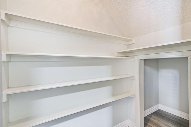 2034 Glencove Drive, Seabrook, TX 77586