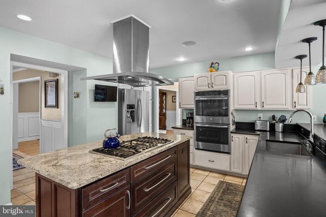 9 WETHERSFIELD DR, Medford, NJ 08055