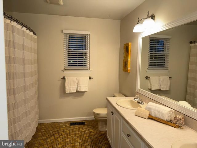 9 WETHERSFIELD DR, Medford, NJ 08055