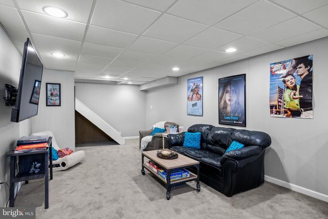 9 WETHERSFIELD DR, Medford, NJ 08055