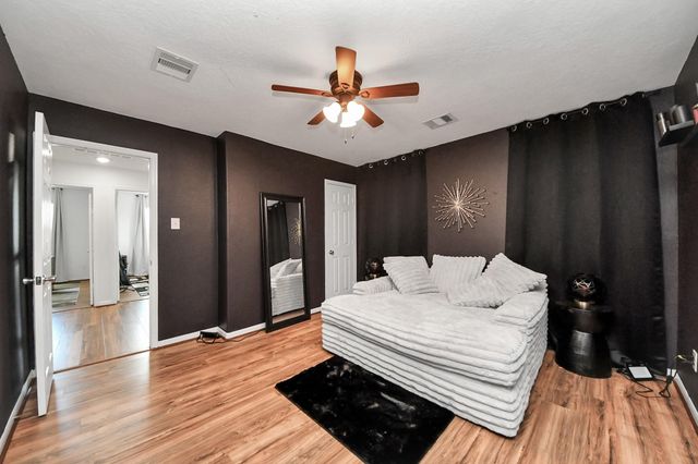 1601 Bel Riposo Lane, League City, TX 77573