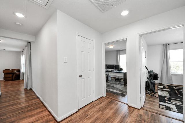 1601 Bel Riposo Lane, League City, TX 77573