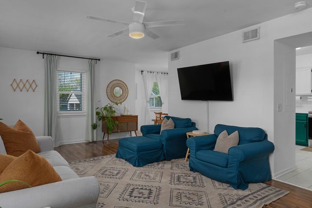 1701 Roberts Place, Chattanooga, TN 37404