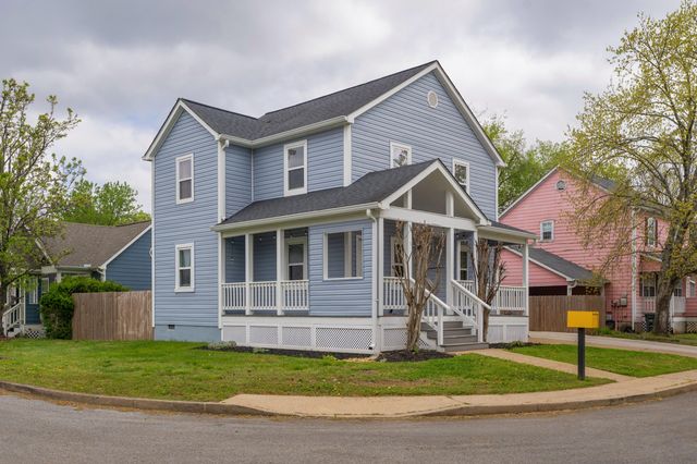 1701 Roberts Place, Chattanooga, TN 37404