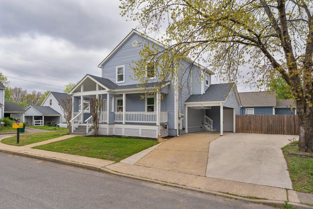 1701 Roberts Place, Chattanooga, TN 37404