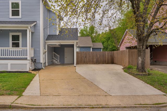 1701 Roberts Place, Chattanooga, TN 37404