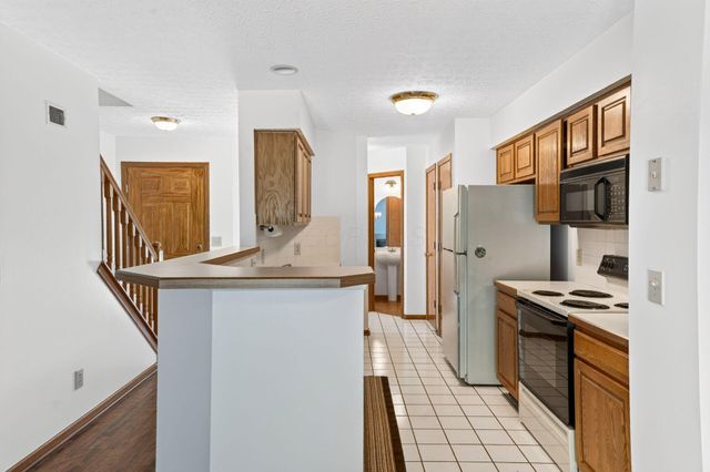 2192 Victoria Park Drive, Columbus, OH 43235