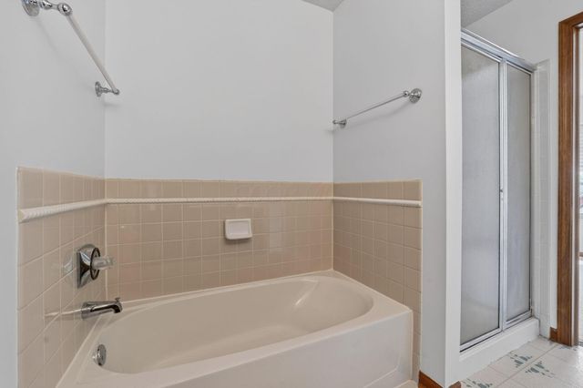 2192 Victoria Park Drive, Columbus, OH 43235
