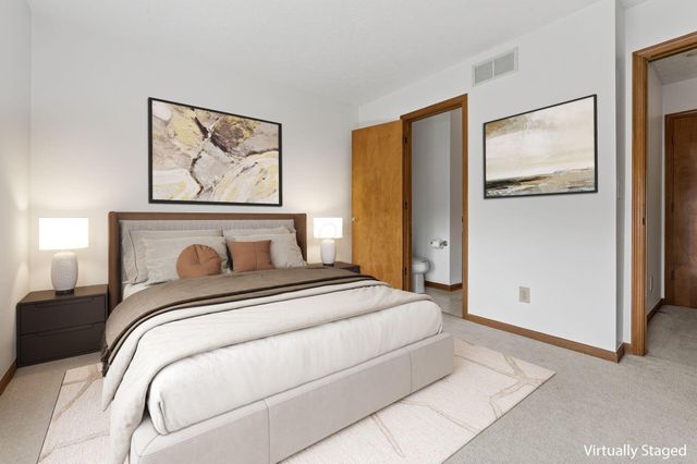 2192 Victoria Park Drive, Columbus, OH 43235