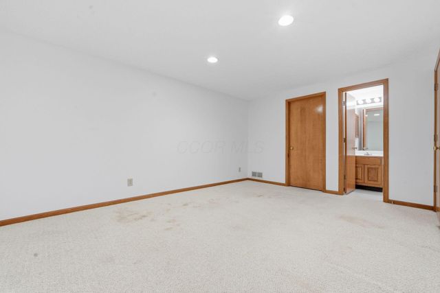 2192 Victoria Park Drive, Columbus, OH 43235