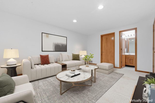 2192 Victoria Park Drive, Columbus, OH 43235