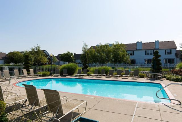 2192 Victoria Park Drive, Columbus, OH 43235