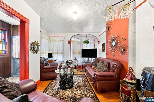 28 Lincoln Street, Passaic, NJ 07055