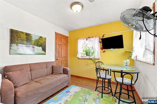28 Lincoln Street, Passaic, NJ 07055