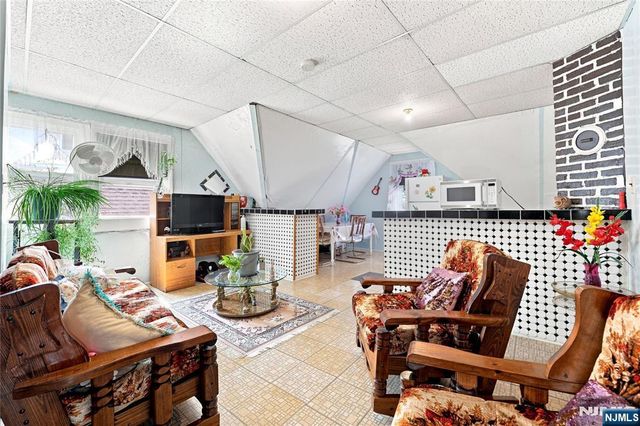 28 Lincoln Street, Passaic, NJ 07055