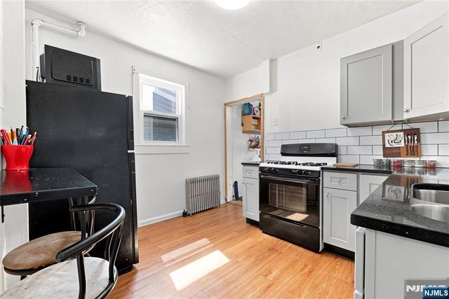 28 Lincoln Street, Passaic, NJ 07055