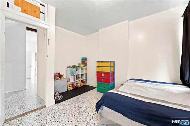 28 Lincoln Street, Passaic, NJ 07055