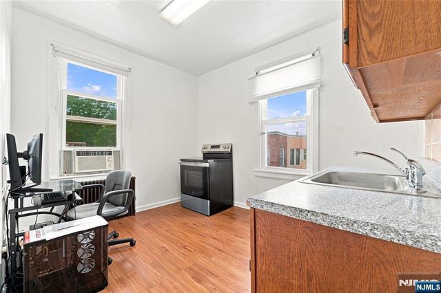 28 Lincoln Street, Passaic, NJ 07055
