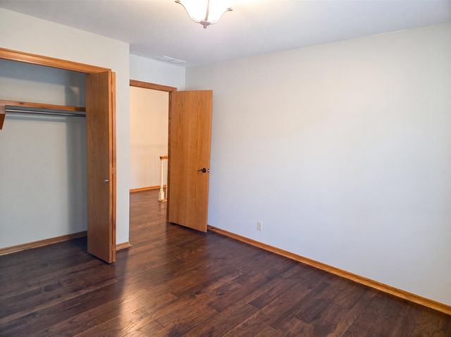 945 N Woodridge, Wichita, KS 67206