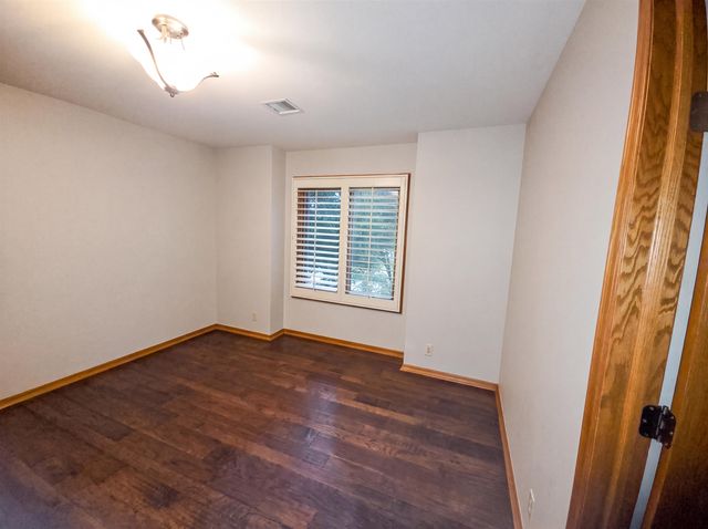 945 N Woodridge, Wichita, KS 67206