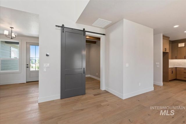 7078 E Chicken Hawk Loop, Nampa, ID 83686