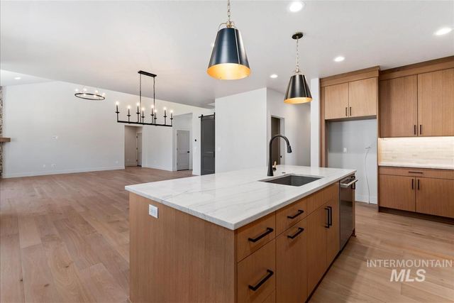7078 E Chicken Hawk Loop, Nampa, ID 83686