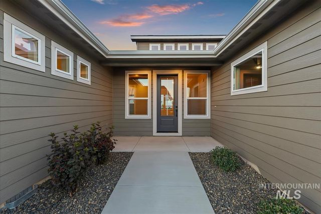 7078 E Chicken Hawk Loop, Nampa, ID 83686