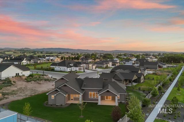 7078 E Chicken Hawk Loop, Nampa, ID 83686