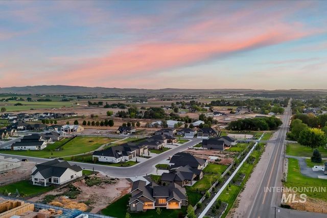 7078 E Chicken Hawk Loop, Nampa, ID 83686