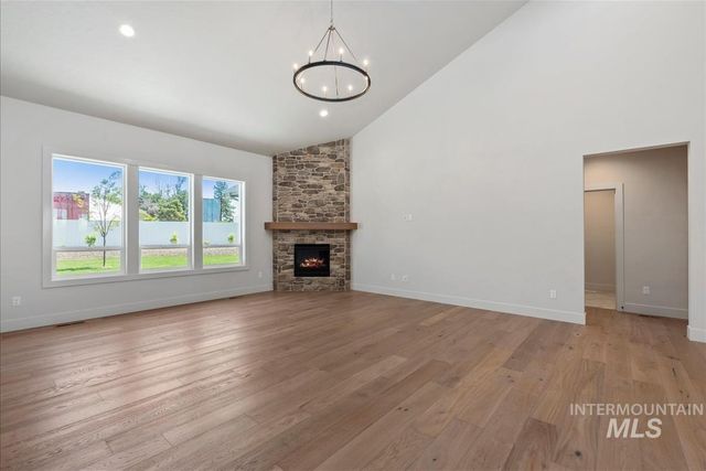 7078 E Chicken Hawk Loop, Nampa, ID 83686