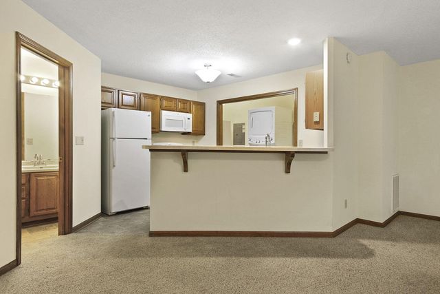 104 PARK DEVILLE PL, Columbia, MO 65203