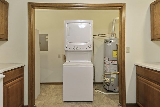 104 PARK DEVILLE PL, Columbia, MO 65203