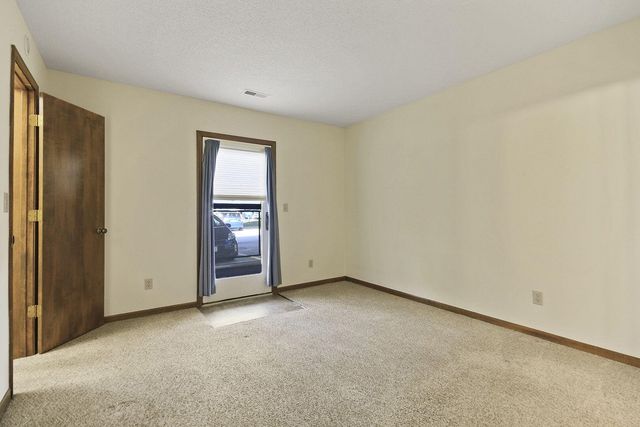 104 PARK DEVILLE PL, Columbia, MO 65203