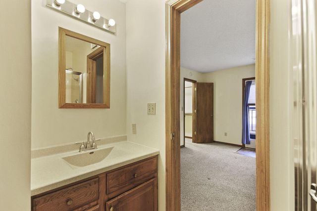 104 PARK DEVILLE PL, Columbia, MO 65203