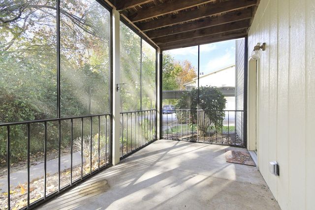 104 PARK DEVILLE PL, Columbia, MO 65203