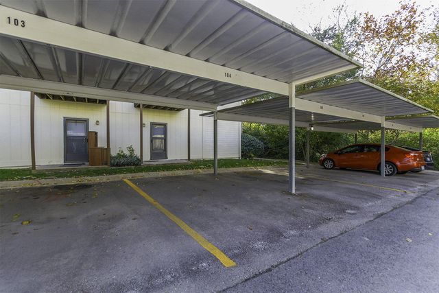 104 PARK DEVILLE PL, Columbia, MO 65203