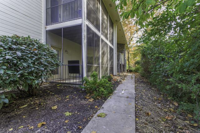 104 PARK DEVILLE PL, Columbia, MO 65203