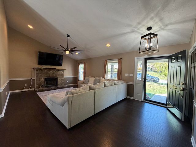 145 Shanahan Lane, Winchester, KY 40391