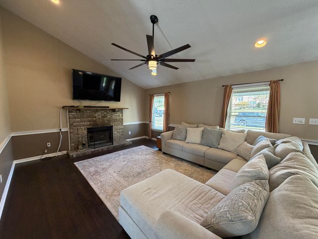 145 Shanahan Lane, Winchester, KY 40391