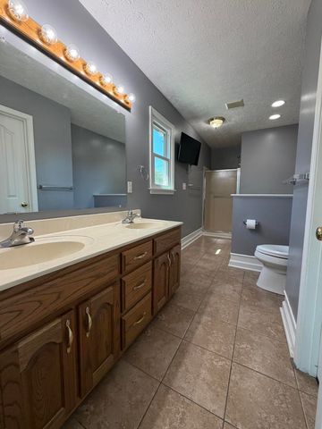 145 Shanahan Lane, Winchester, KY 40391