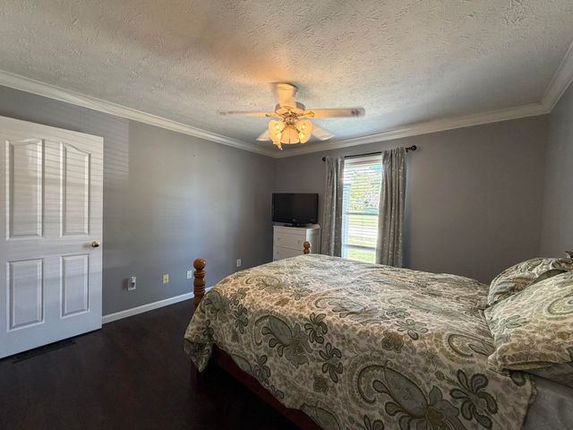 145 Shanahan Lane, Winchester, KY 40391