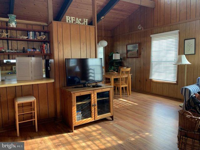 607 COLLINS ST, Bethany Beach, DE 19930