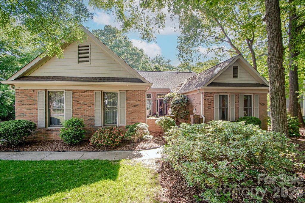 10801 Whitfield Ridge Drive, Charlotte, NC 28277