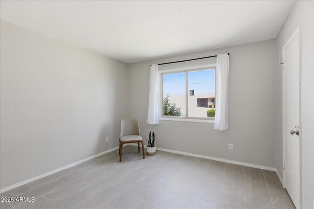 1006 E REDFIELD Road, Tempe, AZ 85283