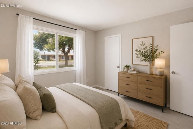 1006 E REDFIELD Road, Tempe, AZ 85283
